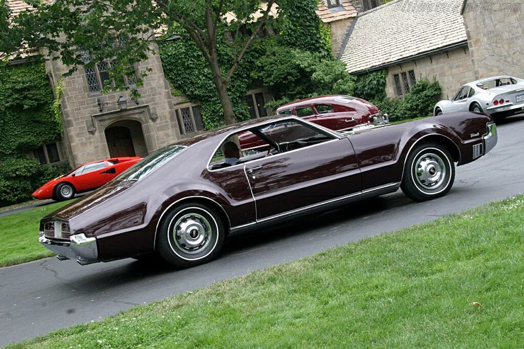 Олдсмобиль Торнадо 1966. Машина Олдсмобиль. Oldsmobile Toronado 1968. Oldsmobile toronado