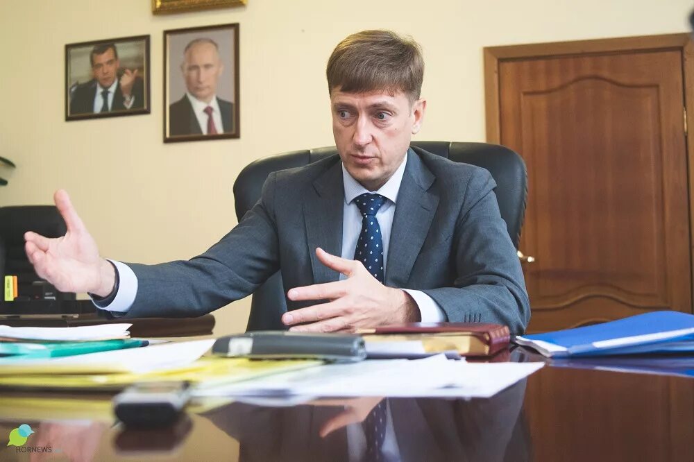 Семенов министр здравоохранения. Семенов министр здравоохранения челябинской области. Семёнов юрий алексеевич министр здравоохранения челябинской области. Семенов юрий алексеевич челябинск министр. Александр кузнецов челябинск министр здравоохранения.