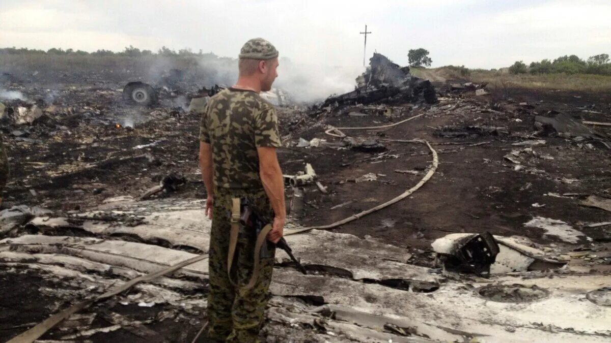 2014 год катастрофы. Славянский бульвар парк победы катастрофа. 2014 год катастрофы. Катастрофа малазийского боинга. Боинг 777 катастрофа донецк.