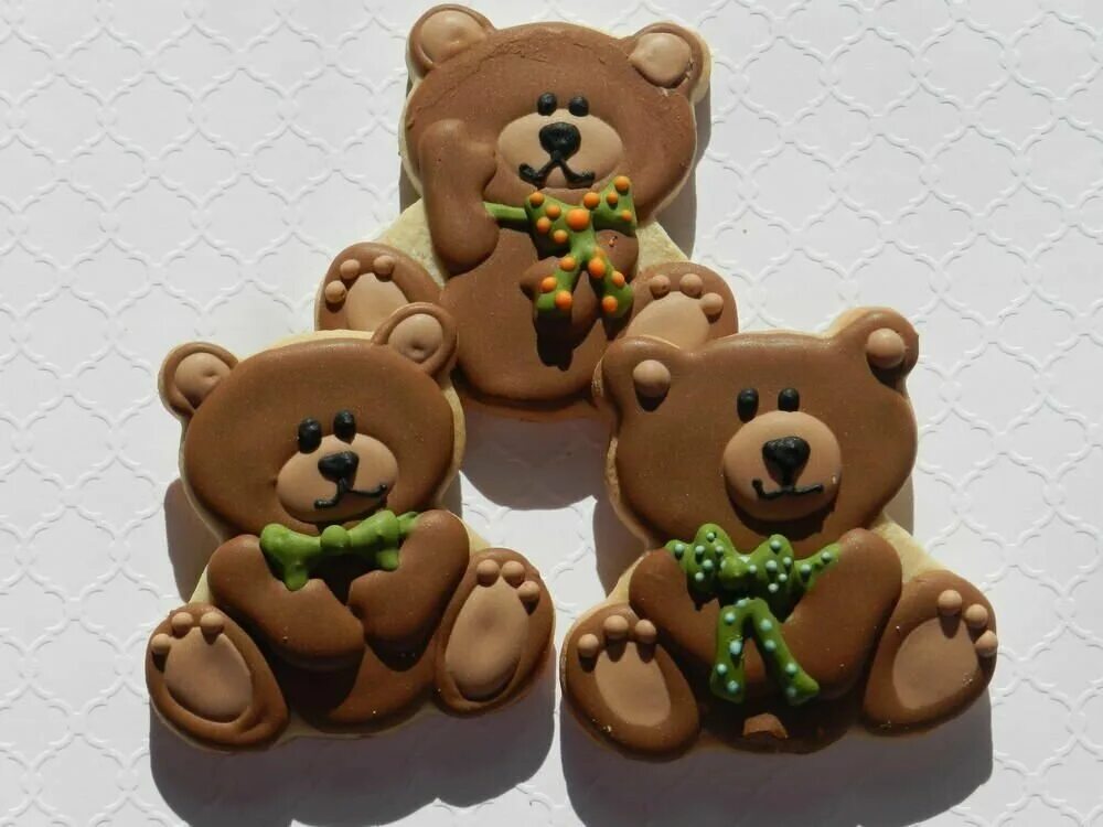 пряник имбирный "мишка". печенье с мишкой фиолетовое. печенье медведь. печенье медведь. печенье медведь.