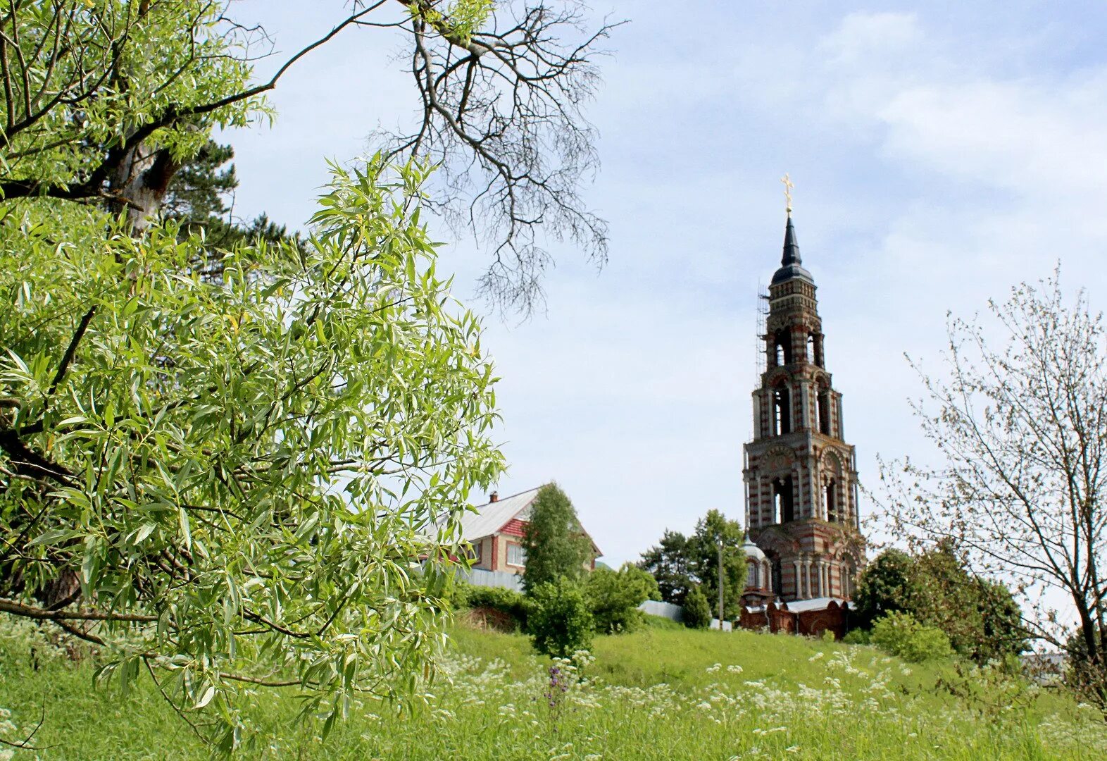 Церковь дракино серпухов. Церковь михаила архангела в шатово серпуховский район. Нехорошево серпуховский район церковь. Турово серпуховский район. Река скнига серпухов.
