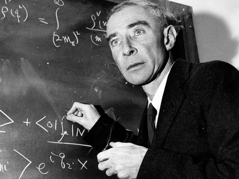 Почему оппенгеймер. Роберт оппенгеймер. роберт оппенгеймер (1904-1967 гг.).. роберт оппенгеймер и атомная бомба. физик роберт оппенгеймер.
