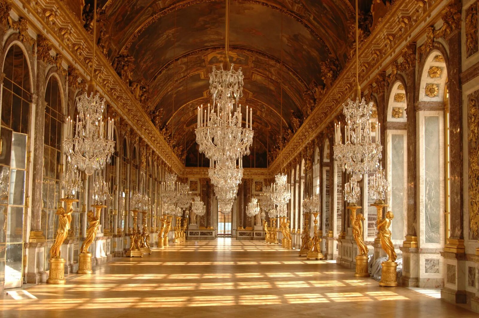 Версальский дворец, Версаль дворец Версаля. Версальский дворец Барокко. Версальский дворец Анфилада залов. Зеркальная галерея Версальского дворца. Версаль интерьер
