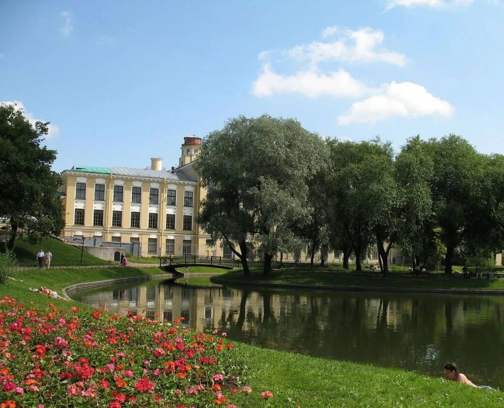 Юсуповский парк в Санкт-Петербурге. Юсуповский дворец в Санкт-Петербурге сад. Юсуповский дворец парк Санкт Петербург. Юсуповский сад СПБ.