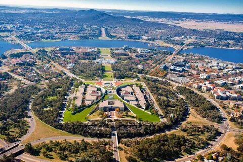Вид сверху на столицу Австралии город Канберра Top view of the capital of Austra