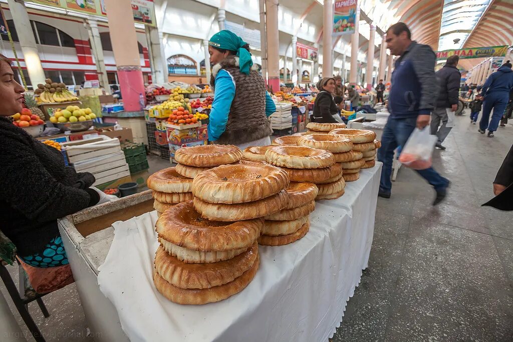 Погода в худжанде на сегодня и завтра. Таджикистан город худжанд спитаменский район. Площадь худжанд. Худжанд таджикистан население. Точь худжанд.