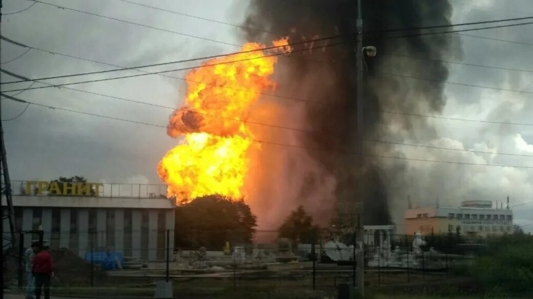 Взрыв на тэц мытищи. Пожар тэц мытищи. Тушение тэц. Горит тэц. Горит тэц.