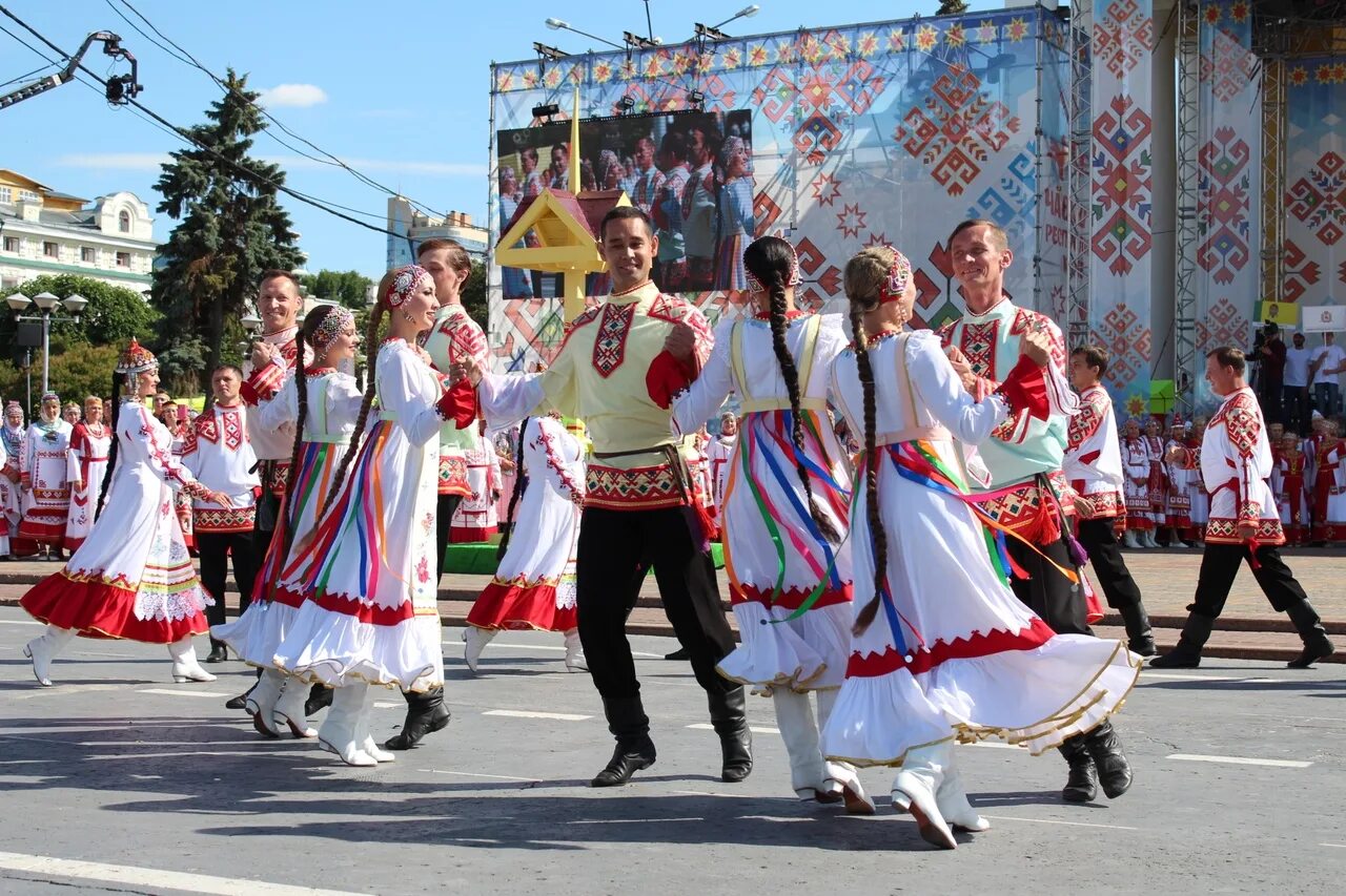 Чувашская Республика Чувашия. Народ чуваши, Чувашская Республика. Республика Чувашия столица население. Чувашский Акатуй.