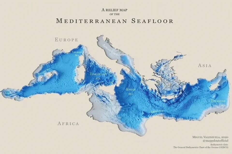 Рельеф дна моря. Рельеф дна средиземного моря. рельеф средиземного моря без воды. средиземное море карта глубин. рельеф морского дна средиземного моря.