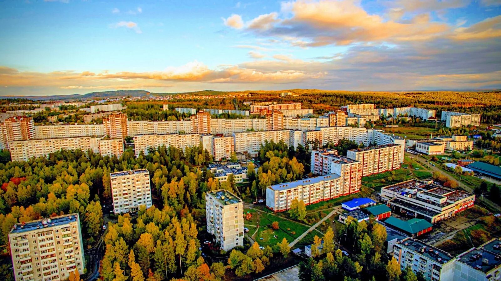 Центр города усть илимск. Город Усть Илимск. Город Усть-Илимск Иркутской области. Усть-Илимск новый город.