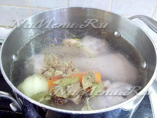 Чтоб бульон был прозрачным. Мутный бульон из курицы. как сделать бульон прозрачным. мутный куриный бульон фото.