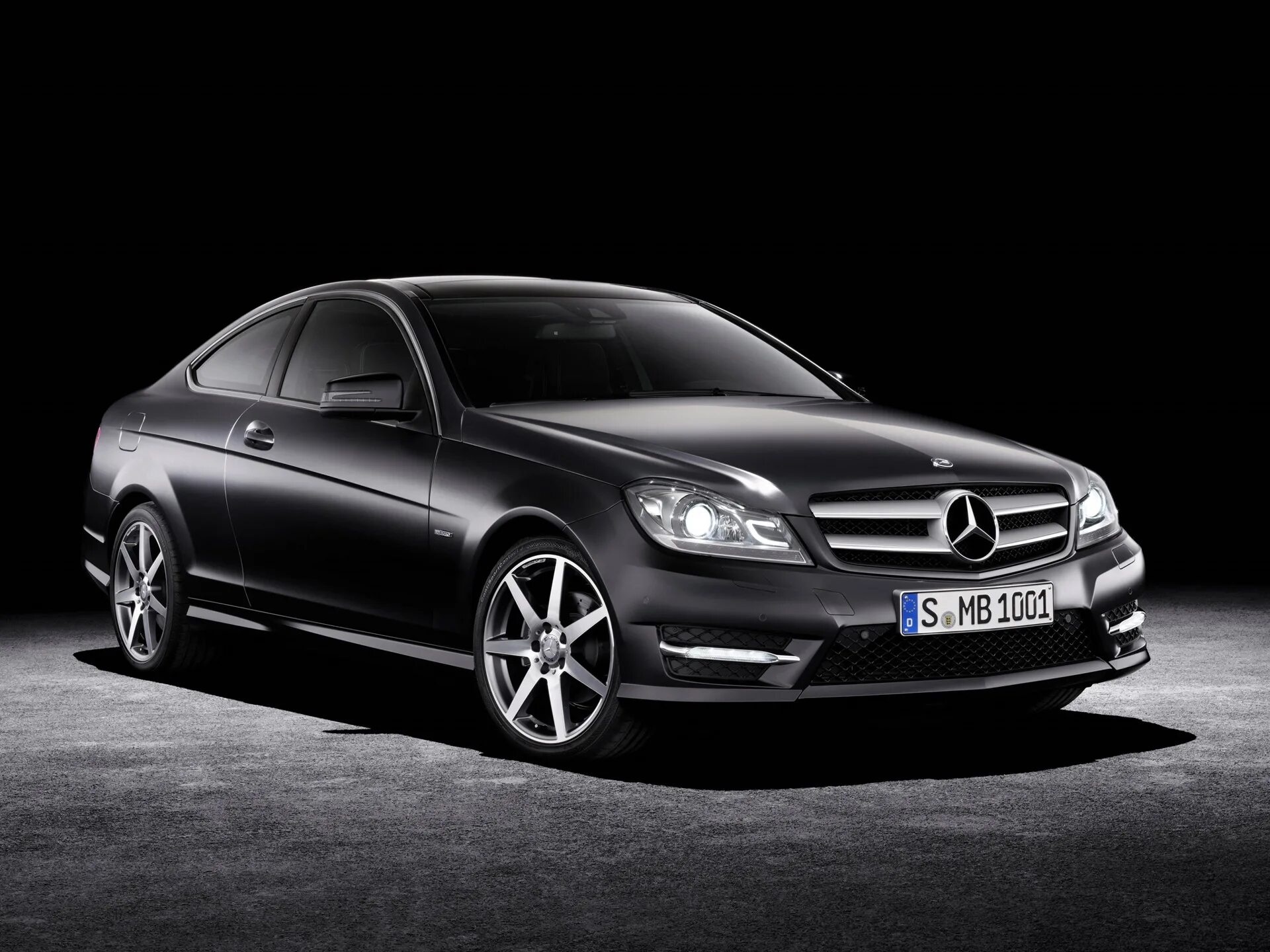 Mercedes c class coupe 2012. Мерседес w205. Mercedes benz c350. Автомобиль мерседес с класс. Mercedes s class 2023.
