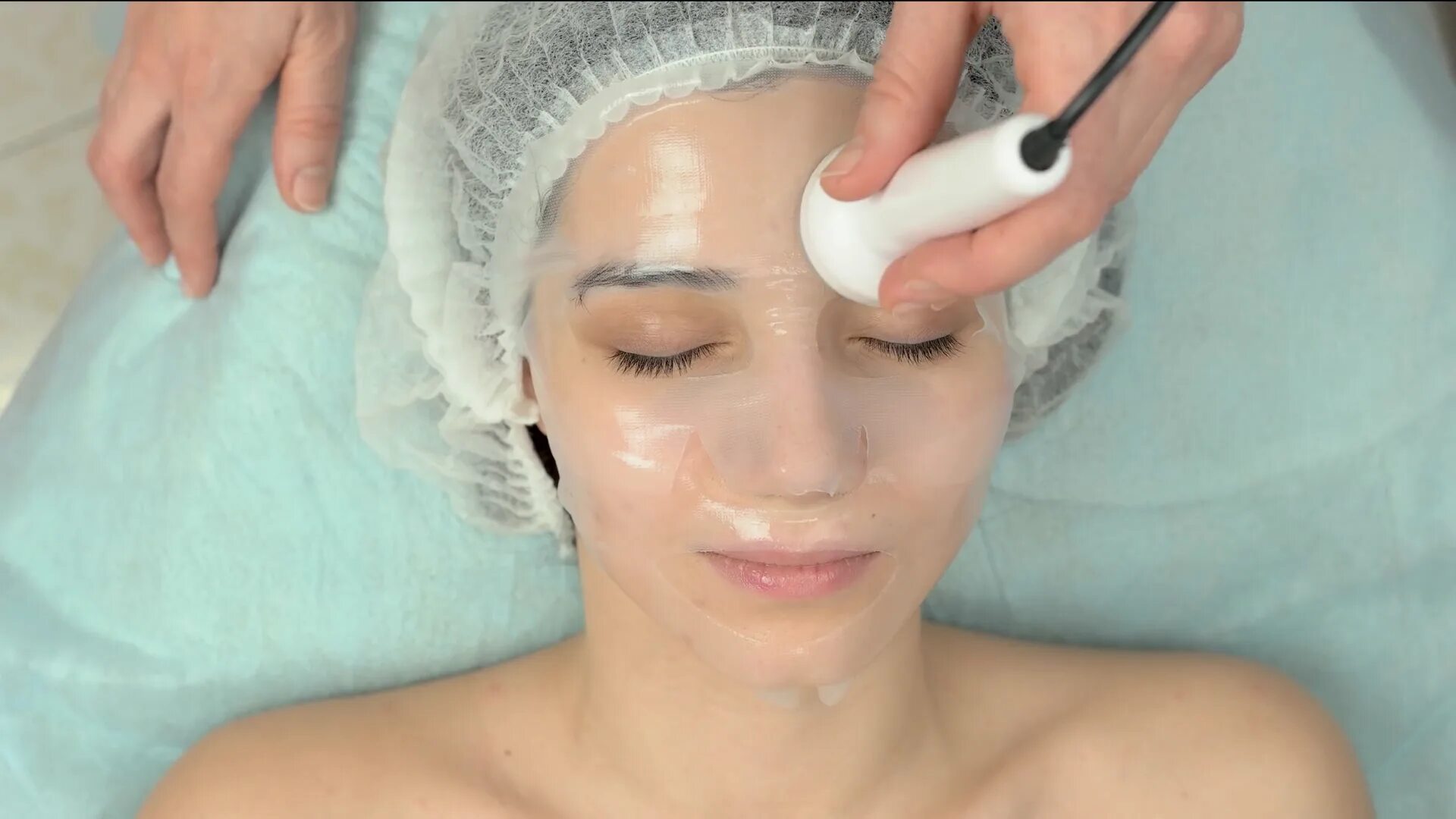 Фонофорез фарфоровая кукла. Фонофорез фарфоровая кукла. Ультразвуковой микромассаж. Фонофорез фарфоровая кукла. Фонофорез манипула.