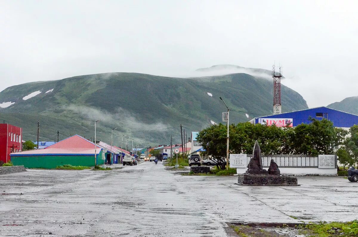 Северо курильск сколько время. Курильские острова Северо Курильск. Парамушир Северо-Курильск. Город Северо-Курильск о. Парамушир. Остров Парамушир город севкур.