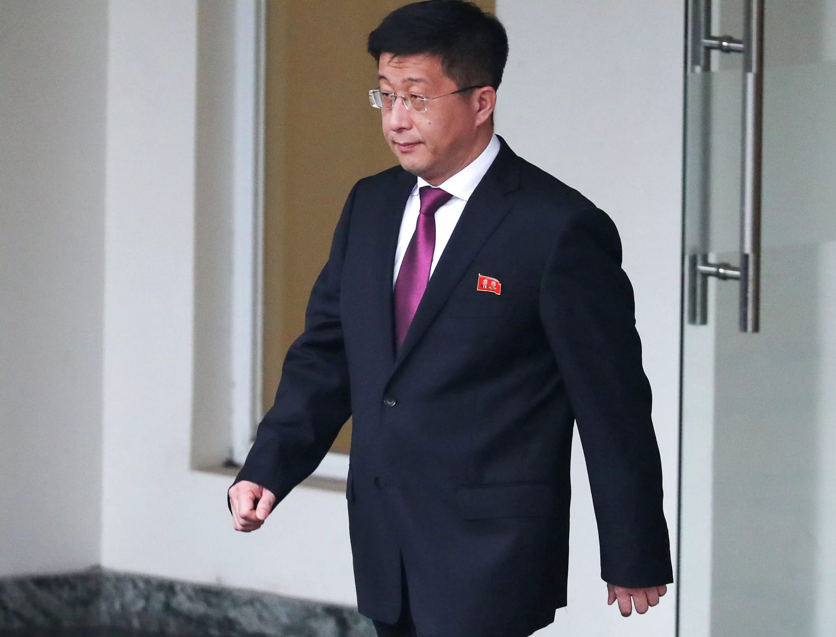 Министры южной кореи. Госслужащие южной кореи. Министр образования южной кореи. Председатель национального собрания южной кореи. Карантин северной кореи 2020.