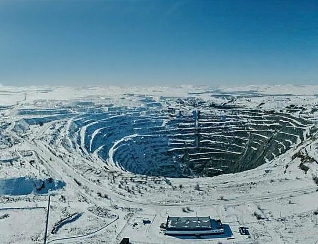 Сибайском карьере. Сибайский карьер (г. Сибайском карьере. Кимберлитовая трубка мирный. Город сибай карьер.