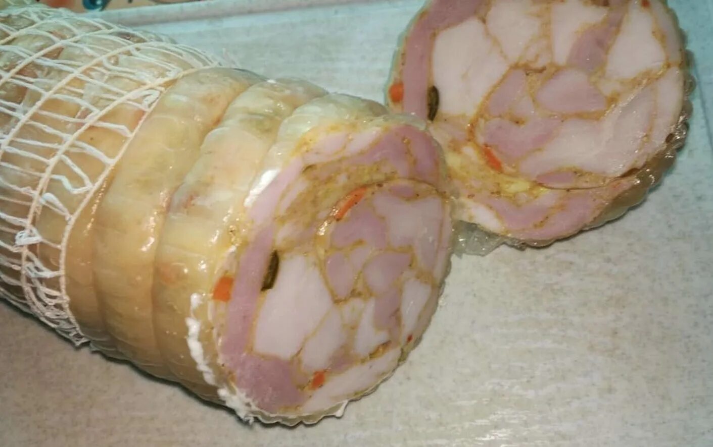 куриный рулет из целой курицы в духовке. рулет из целой курицы в духовке. рулет из целой курицы в духовке. разделать курицу для рулета. куриный.