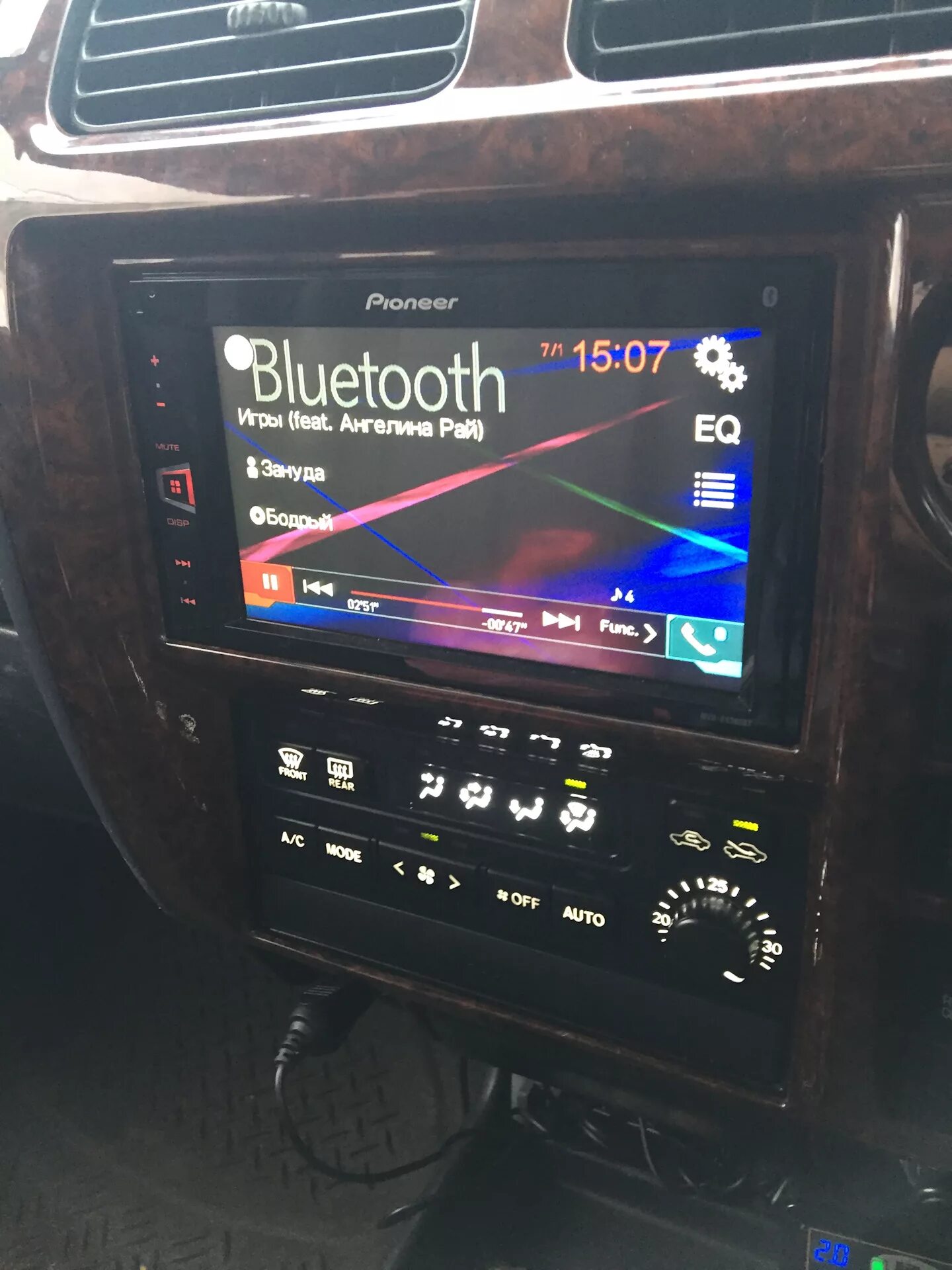 Магнитола с блютузом с экраном. Магнитола Pioneer 2 din сенсорная. Магнитола 2 din Pioneer с Bluetooth. Pioneer для Тойота Королла 120 2 din. Магнитола Пионер с блютузом в Prado 120.