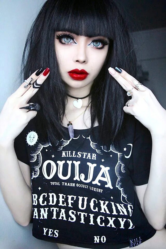 Шаграт dimmu borgir без грима. Гэбби картер готесса. Стиан торесен. Длинноволосые парни готы. Готы.