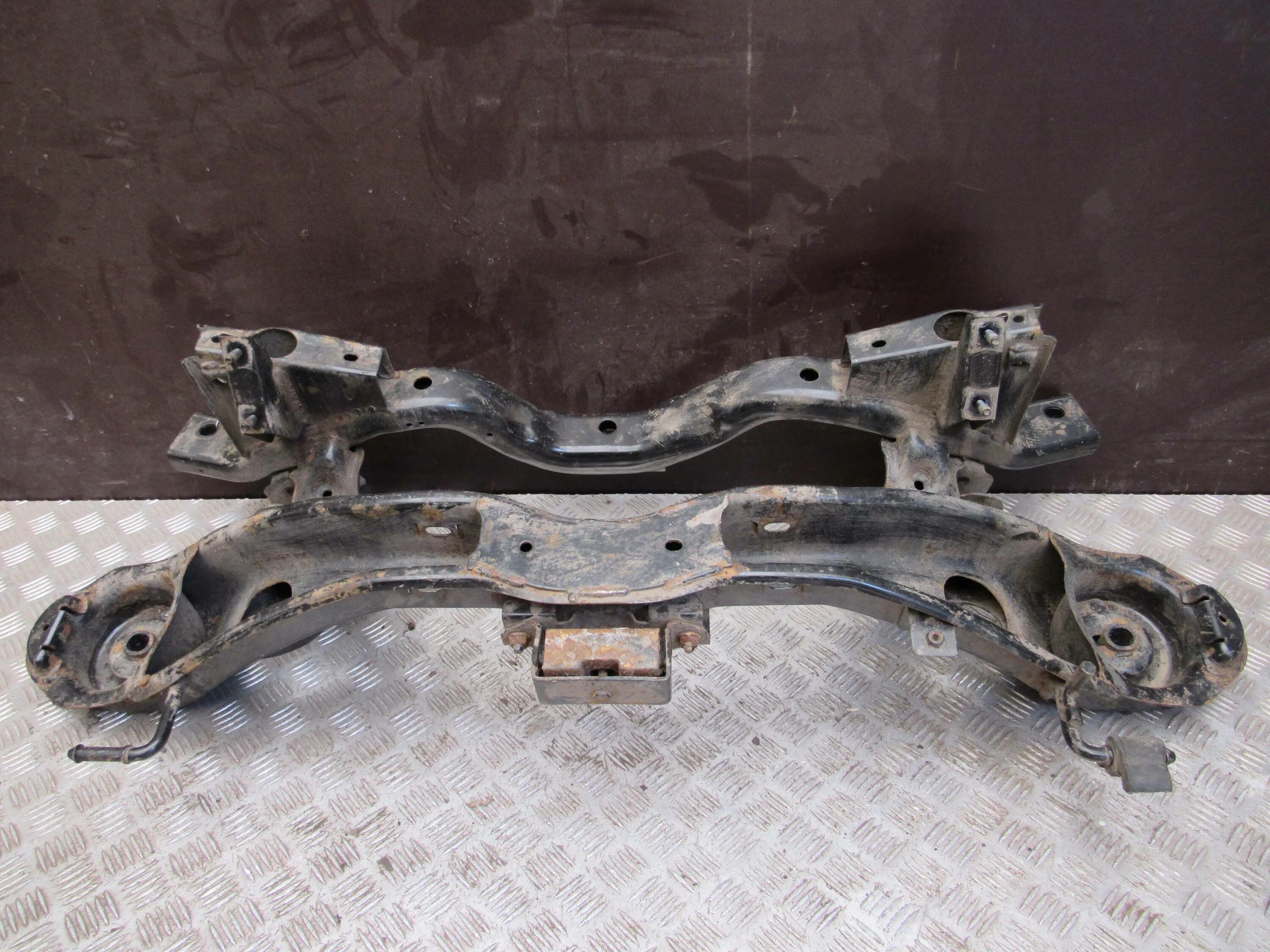 балка передняя рав 4 2006. тойота королла передний балка. балка передний рав 4 2001 года. задняя продольная балка рав 4. задний редуктор тойота рав 4 2008.