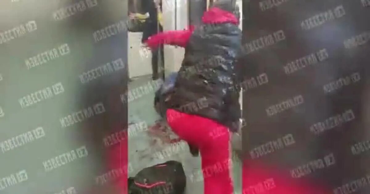 Избиение в метро. Избили в московском метро.
