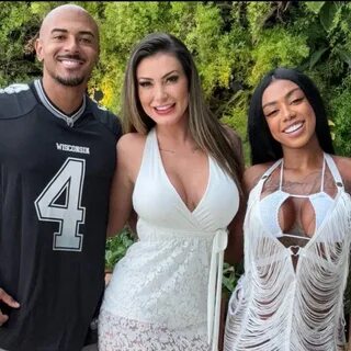 Lorena Torezan: Influencer que lutava contra câncer morre aos 13 anos. 