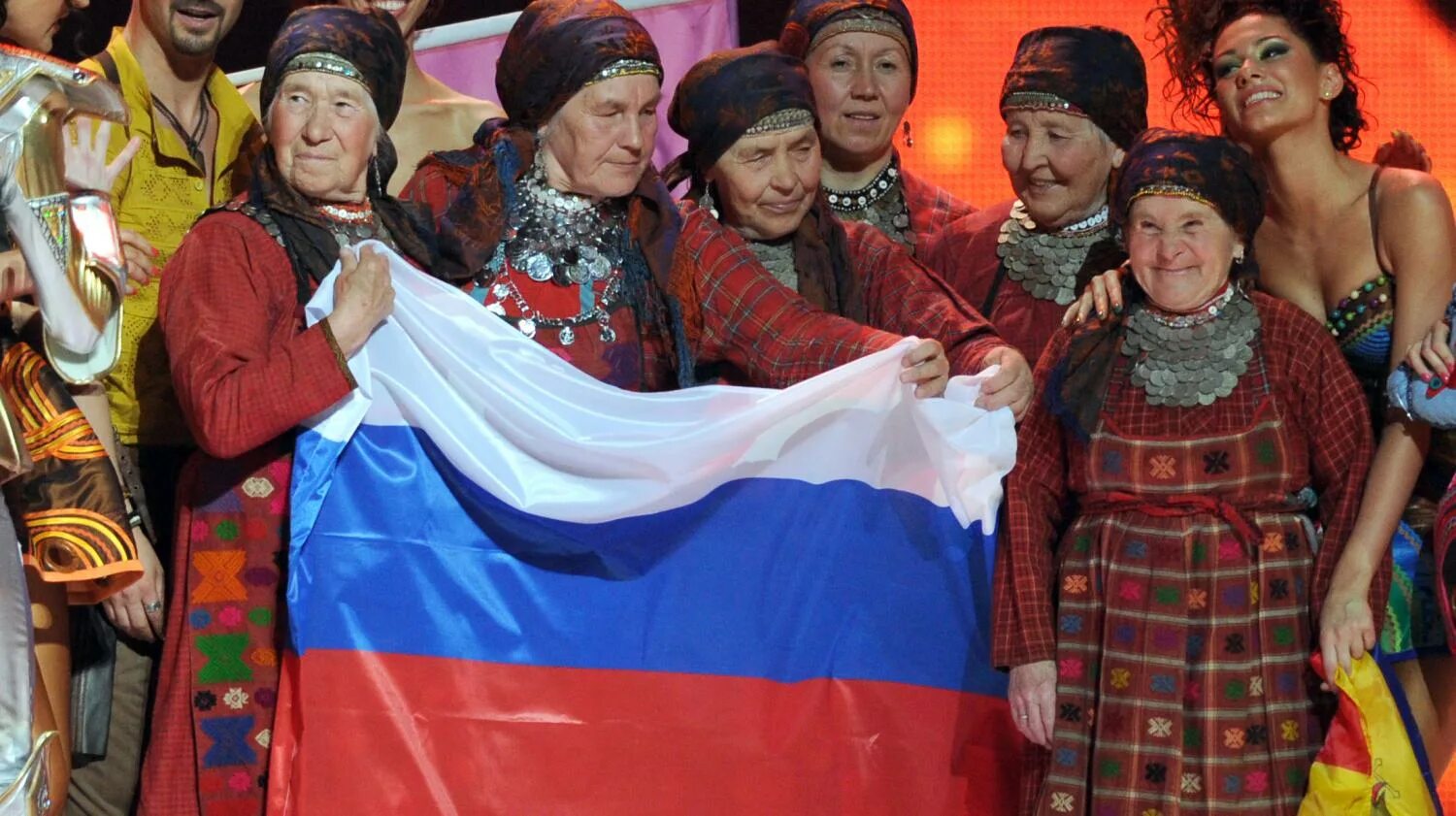Бурановские бабушки евровидение место. Евровидение бабушки бурановские слушать. Бурановские бабушки евровидение фото. Евровидение бабушки бурановские слушать. Бурановские бабушки на сцене.
