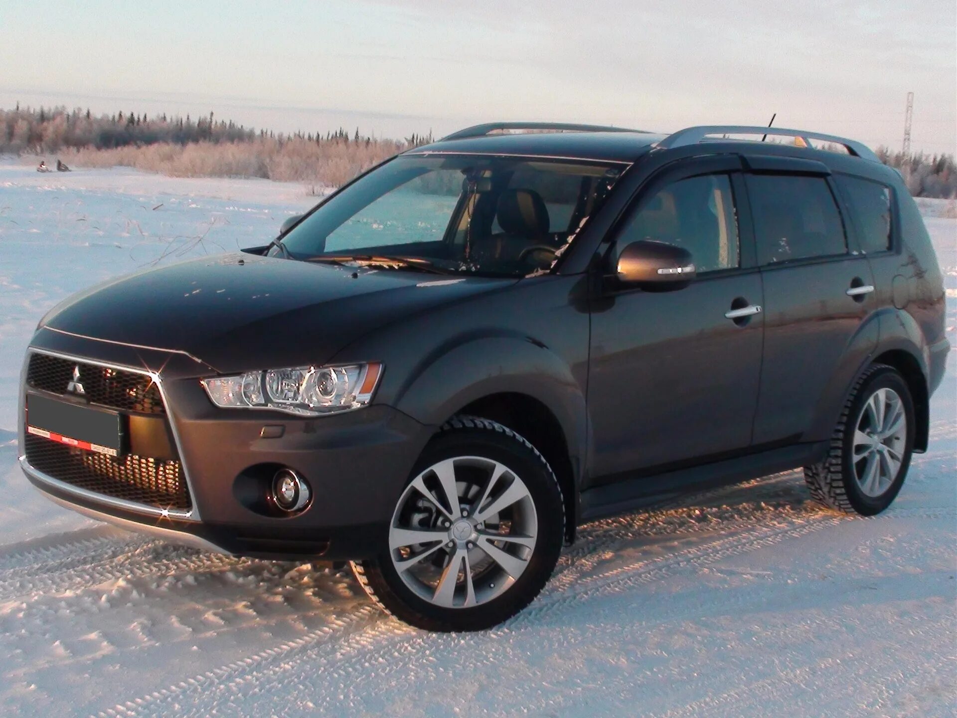 Mitsubishi Outlander 2010 2.4. Outlander XL 2.4. Mitsubishi Outlander XL 2011. Mitsubishi Outlander XL 2010.