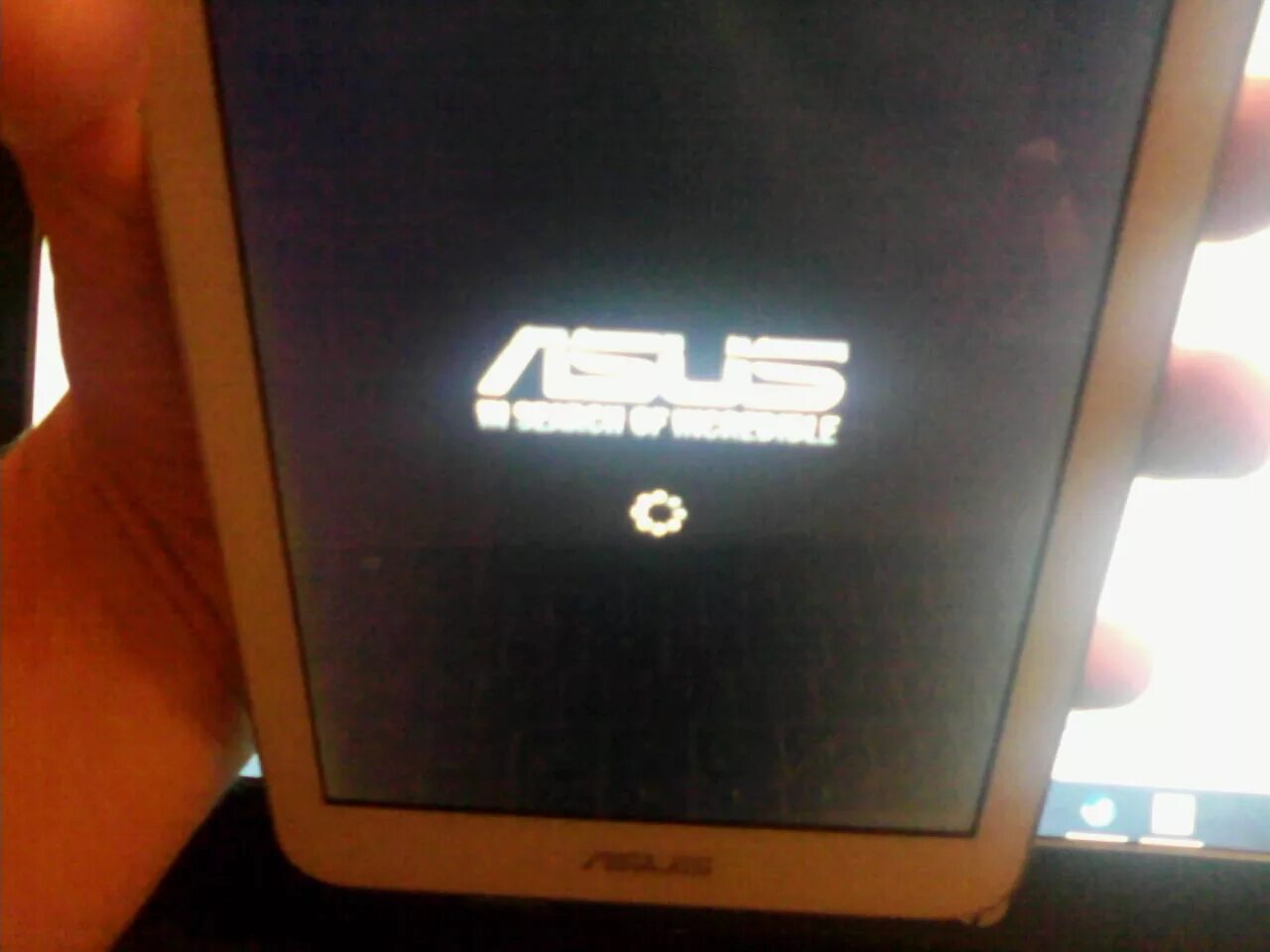 Планшет включается но не загружается. Asus in search of incredible планшет. asus планшет бесконечная загрузка.