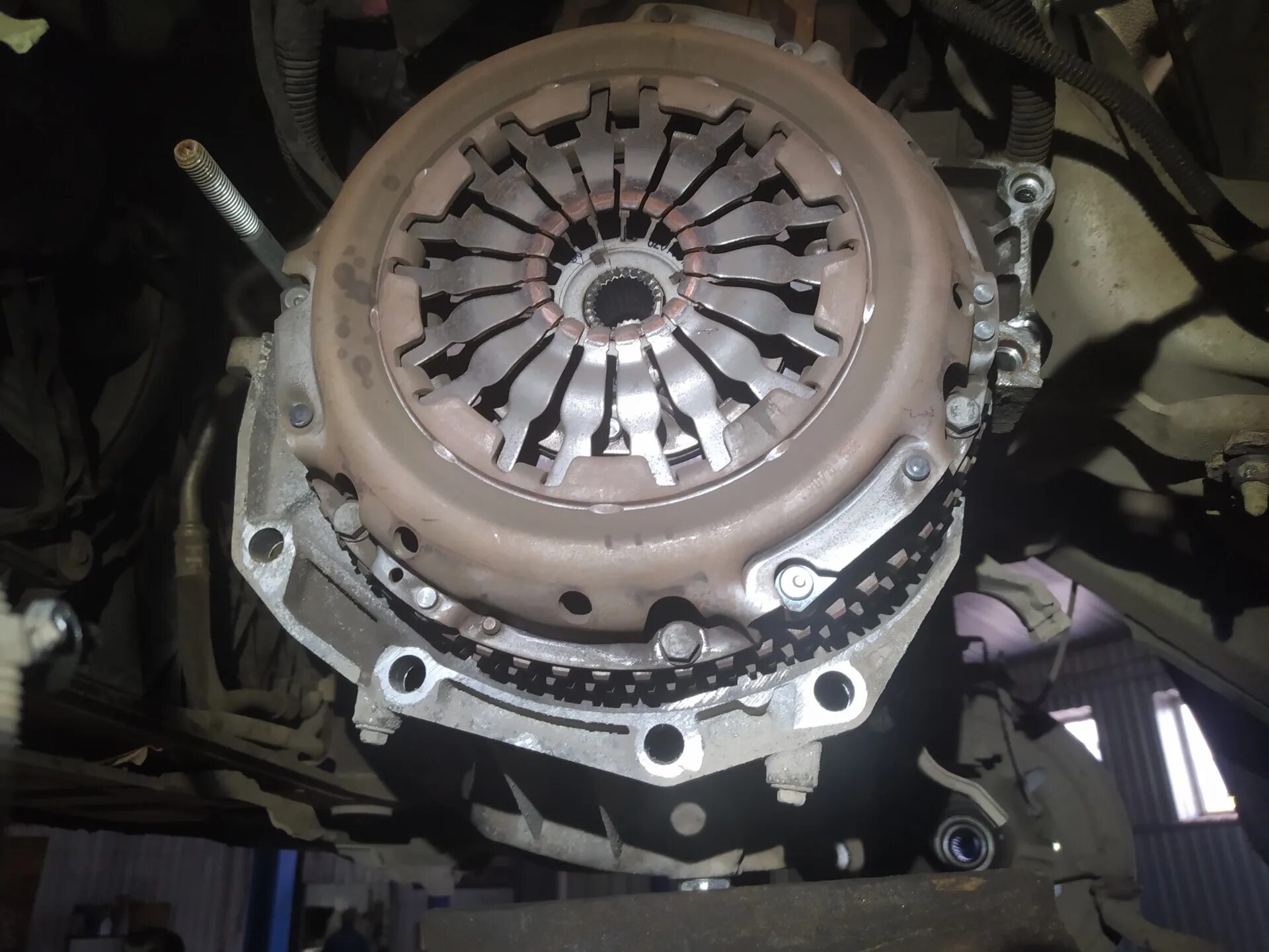 Сцепление fluence. Сцепление на суперб автомат. 6 бензин. Сцепление рено меган 1. 6.