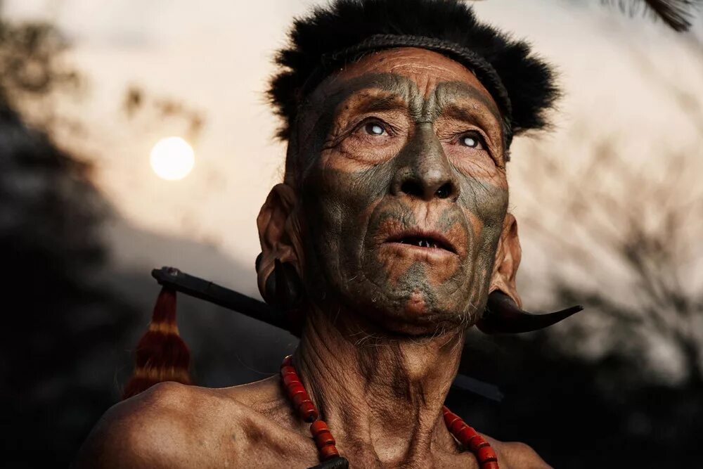 Мужские племена. Ментавайцы коренной народ.