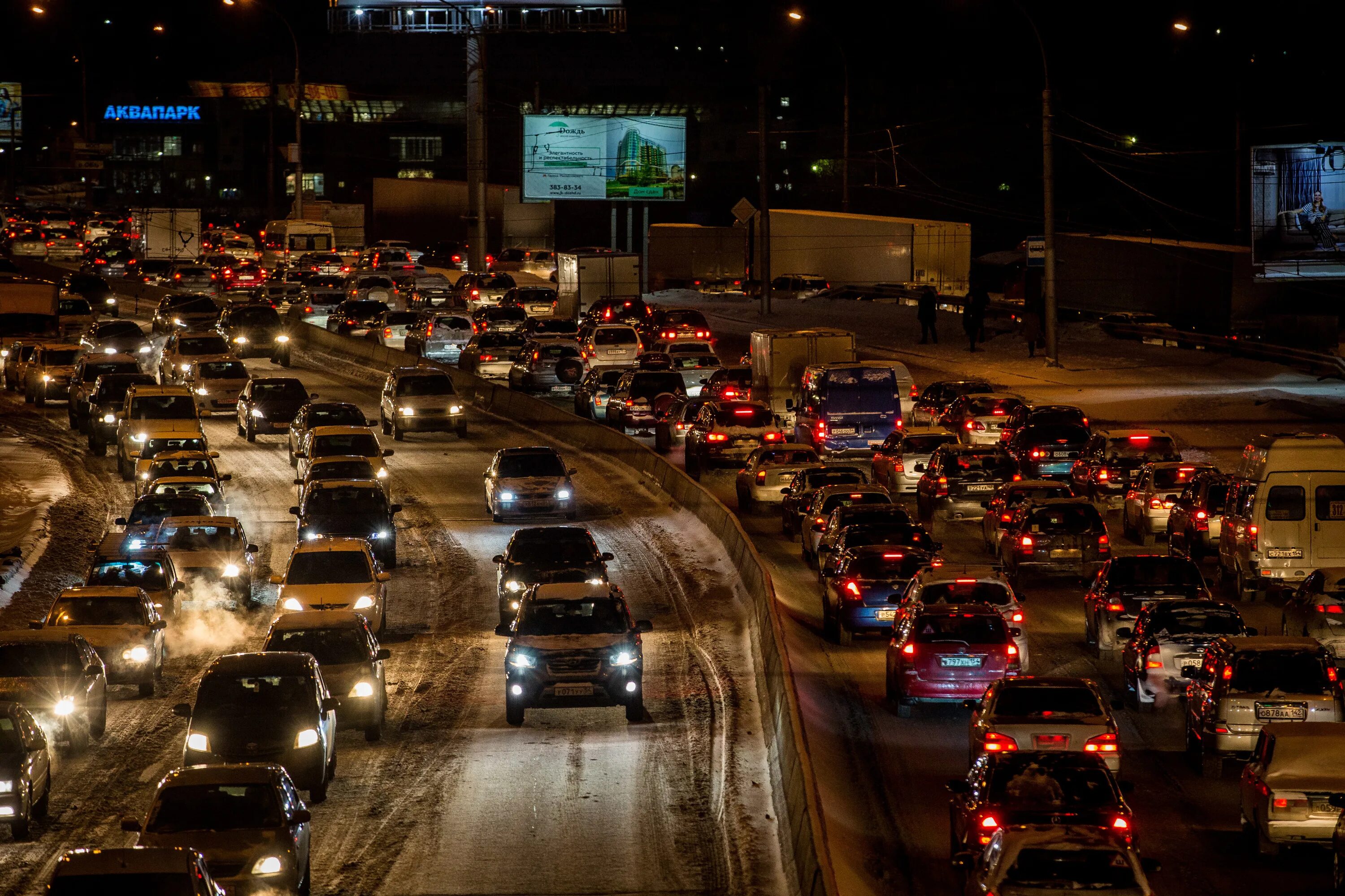 пробки новосибирск. яндекс пробки мкад внешняя сторона. пробки ростов-на-дону. сегодня где пробка. пробка на тверской улице в москве.