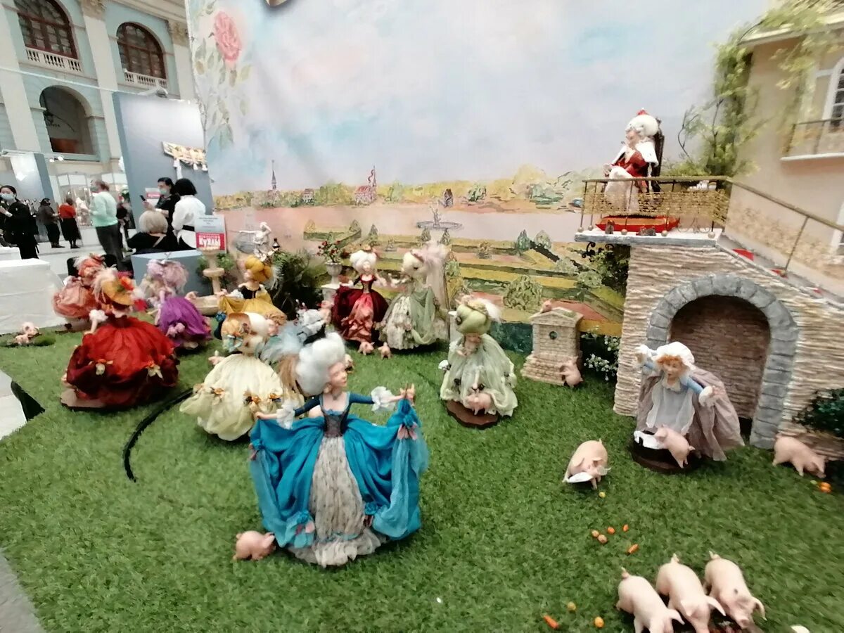 Куклы в гостином дворе. Куклы в гостином дворе. Куклы в гостином дворе. Куклы в гостином дворе. Выставка кукол в гостином дворе 2021.