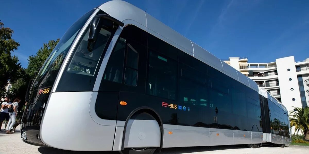 Автобус топливо. Brt (bus rapid transit). водородный автобус hydrogen. скоростной автобус. автобус будущего.