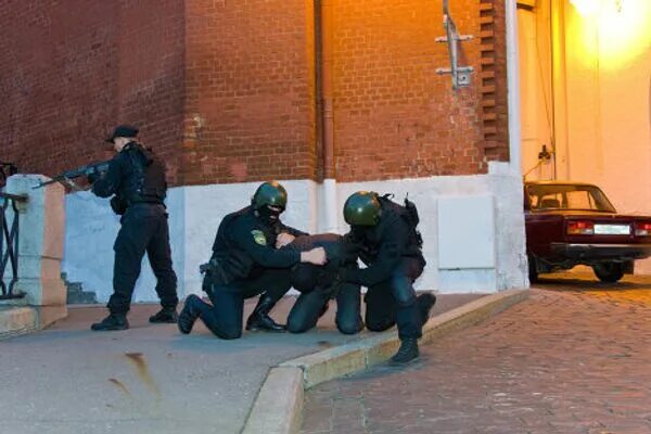 Офицер охраны фсо. Фсо россии. Федеральная служба охраны сотрудники. Служба фсо форма. Стулов андрей владимирович фсо.