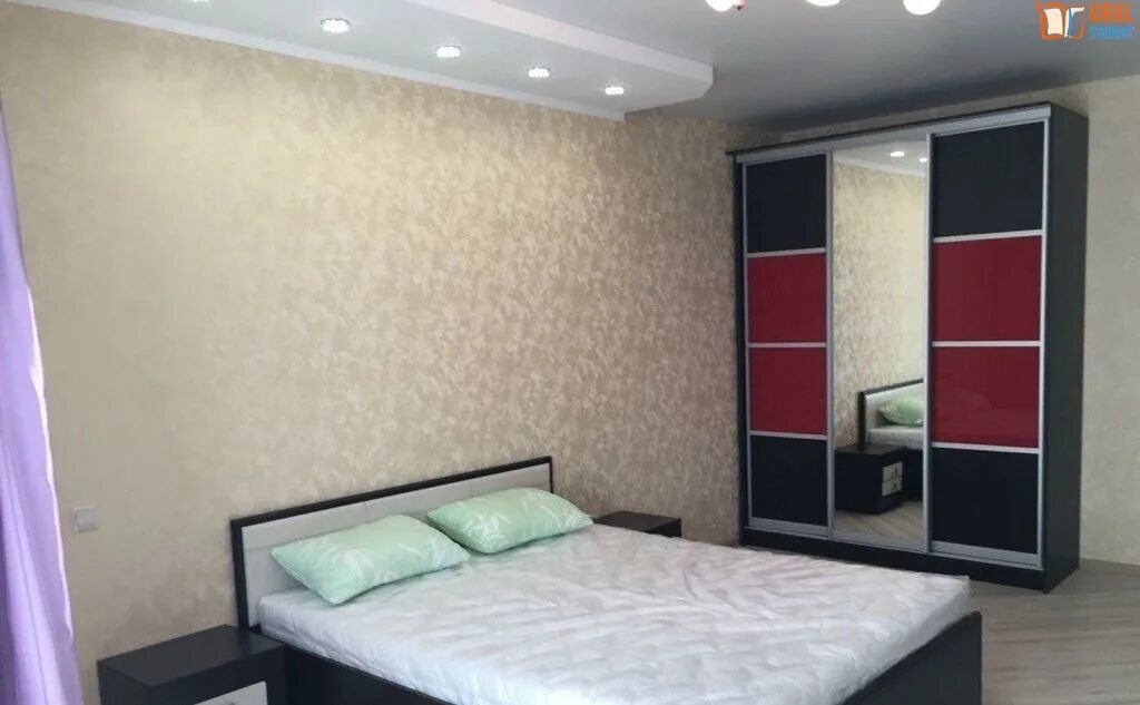 Снять однокомнатную квартиру от агента. Суточная квартира. Квартира среднего класса. Сдаётся 1комн квартира в хорошем состоянии. Съемная квартира.