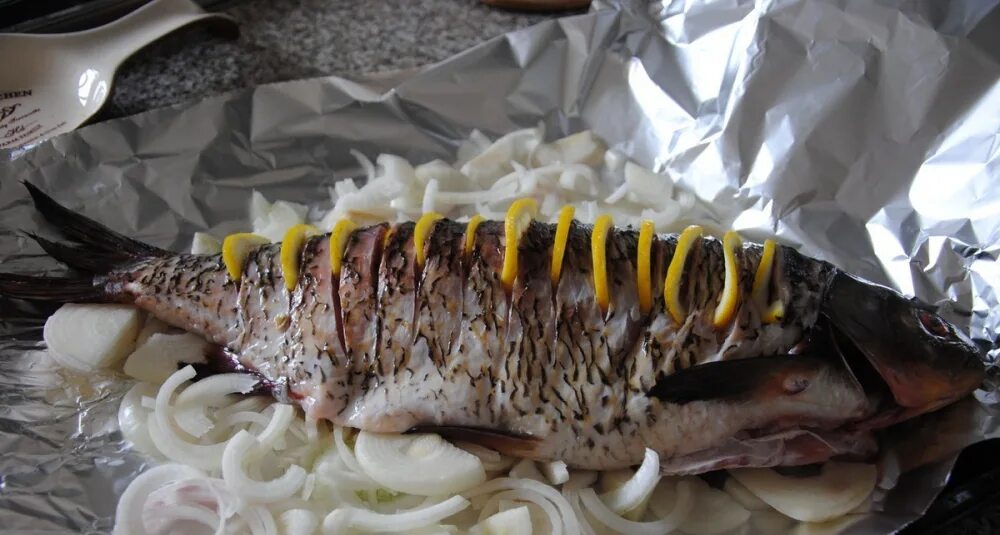 Язь как приготовить вкусно. Язь в духовке. язь запеченный. язь приготовленный.