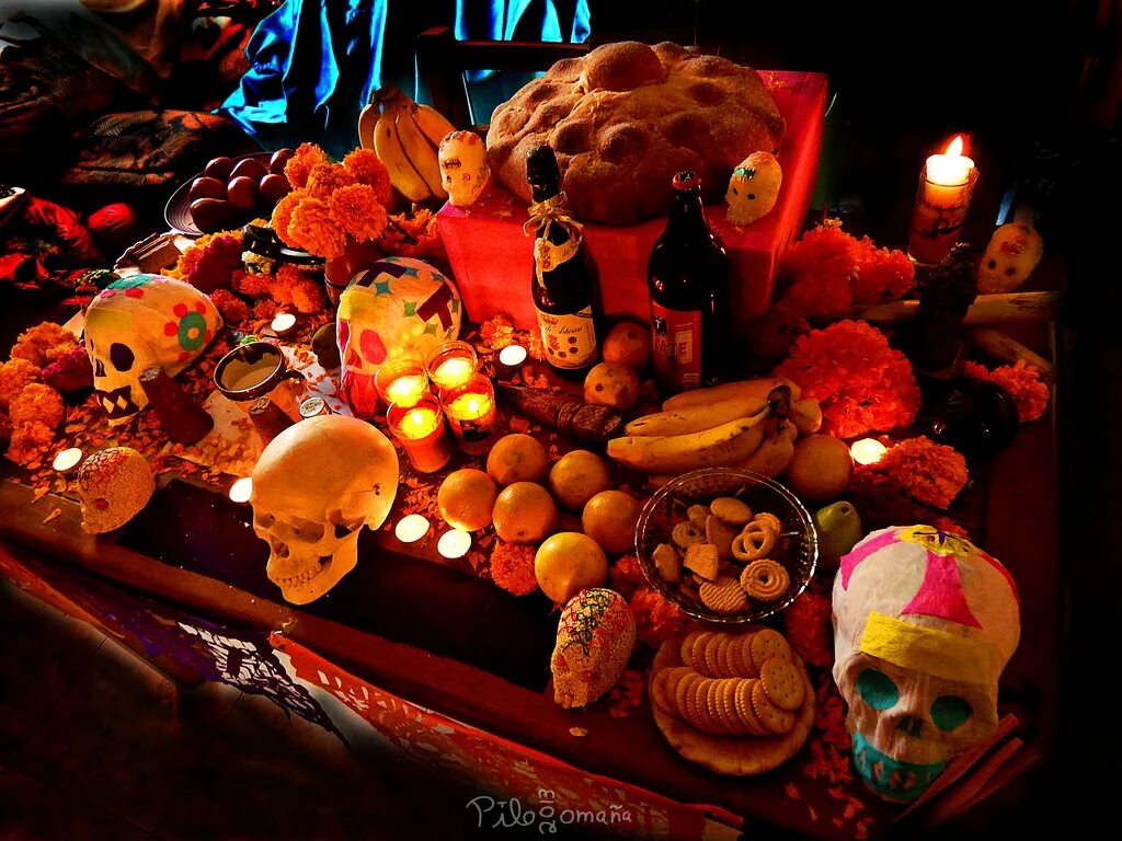 Хэллоуин праздник всех святых. Dia de los muertos алтарь. dia de los muertos мексика. праздник мертвых в мексике алтарь. мексика день мертвых эстетика.