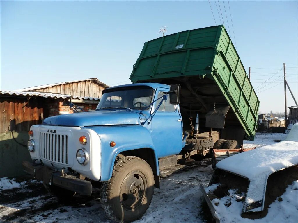 Газ купить пермский. Газоны и ЗИЛЫ. Авто Пермь автомобили ГАЗ 53 С пробегом. Авито Пермский край Грузовики. Тягачдафхф530 в Пермском крае.