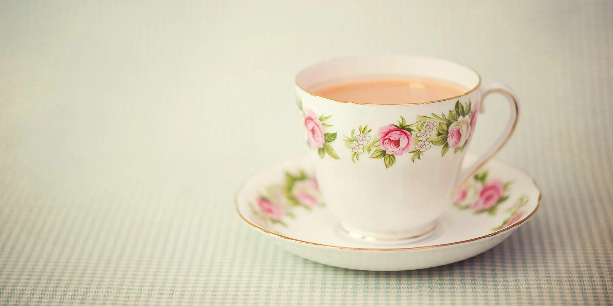 Cup for tea. Cup for tea. Переполненная чашка чая. Чашка чая. Чашка чаю.