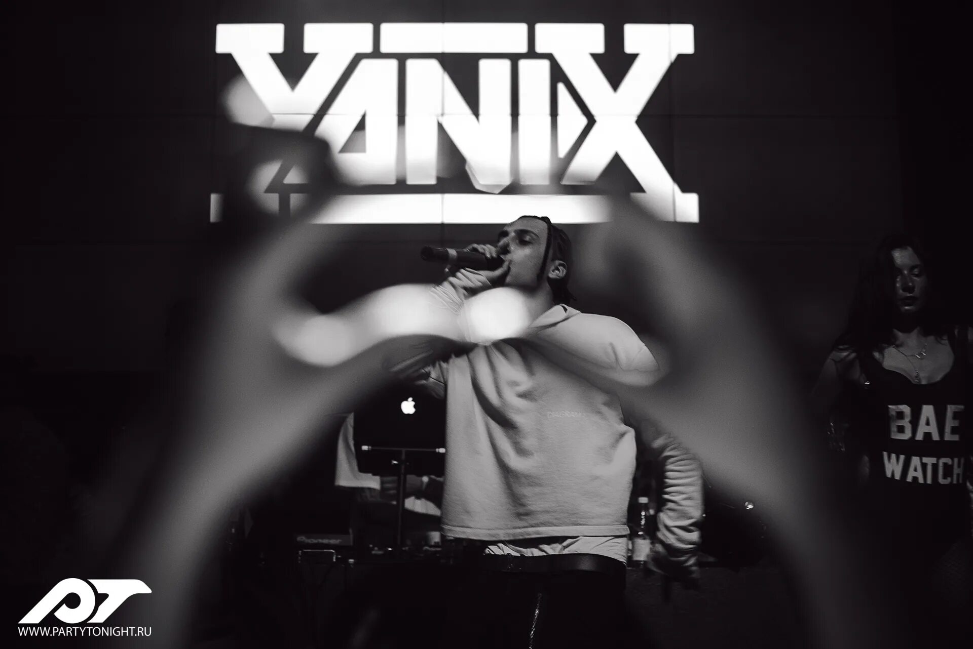 яникс 2013. Yanix обложка. Yanix. No rats this time yanix. Yanix ss20 обложка.