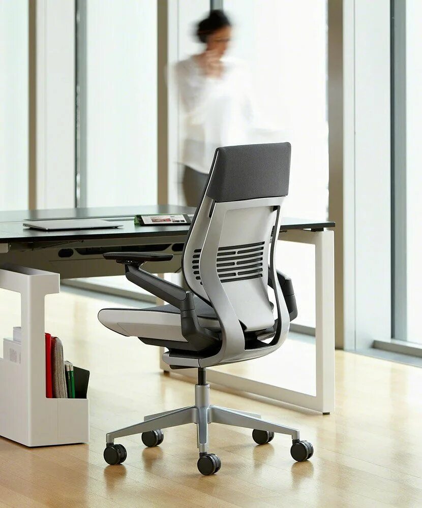 Steelcase кресла. Кресло рабочее Steelcase. Кресло руководителя Steelcase. Steelcase стул офисный.