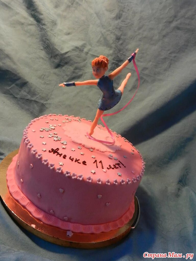 Торт с гимнасткой. Торт для акробатки. Торт с гимнасткой для девочки. Торт для гимнастки 10 лет. Торт для гимнастки