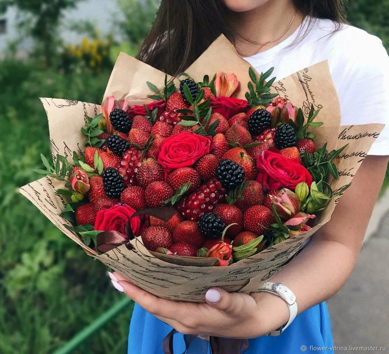 Фруктовый букет. Ягодный вкусный букет. Berry букеты. Berry букеты. Berry букеты.