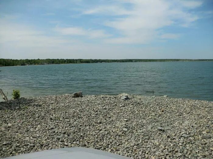 Озеро сугояк челябинская. Озеро Сугояк. Озеро Сугояк Челябинск. Лазурный озеро Сугояк. Озеро Сугояк пляж.