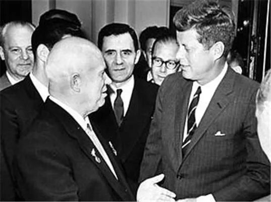 Договор о запрещении испытаний ядерного оружия 1963. Договор о запрещении испытаний ядерного оружия 1963. Договор о всеобъемлющем запрещении ядерных испытаний. 5 августа 1963 г. 5 августа 1963 г в москве был подписан договор.