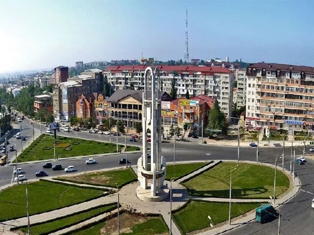 Махачкала троллейбусное кольцо фото Foto di Троллейбусное кольцо 3 tips dari 238 pengunjung