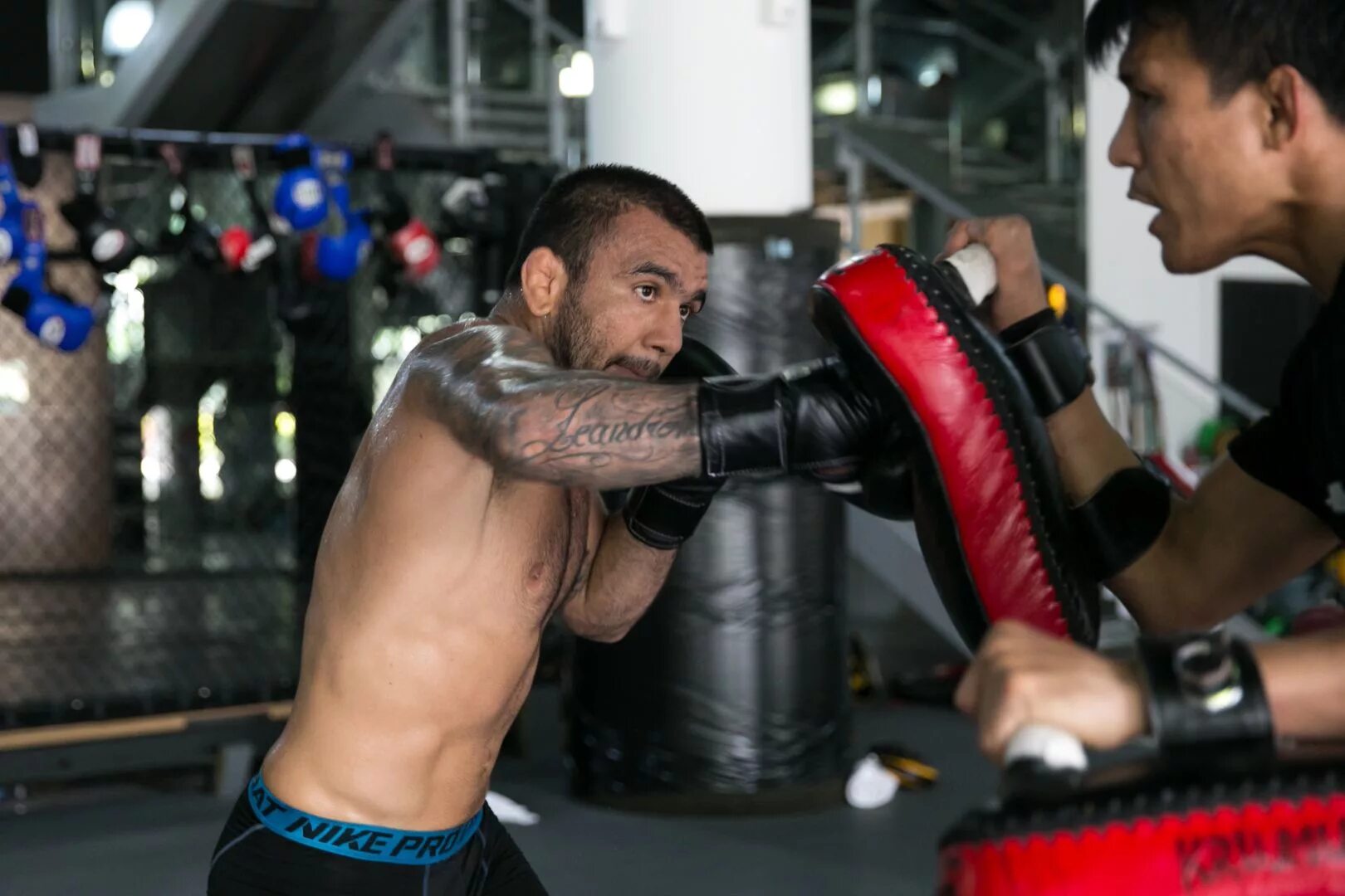 Измерение чсс и пульса. Нормы пульса по возрасту. 102 удара. 102 удара. Опасный фоторепортаж.