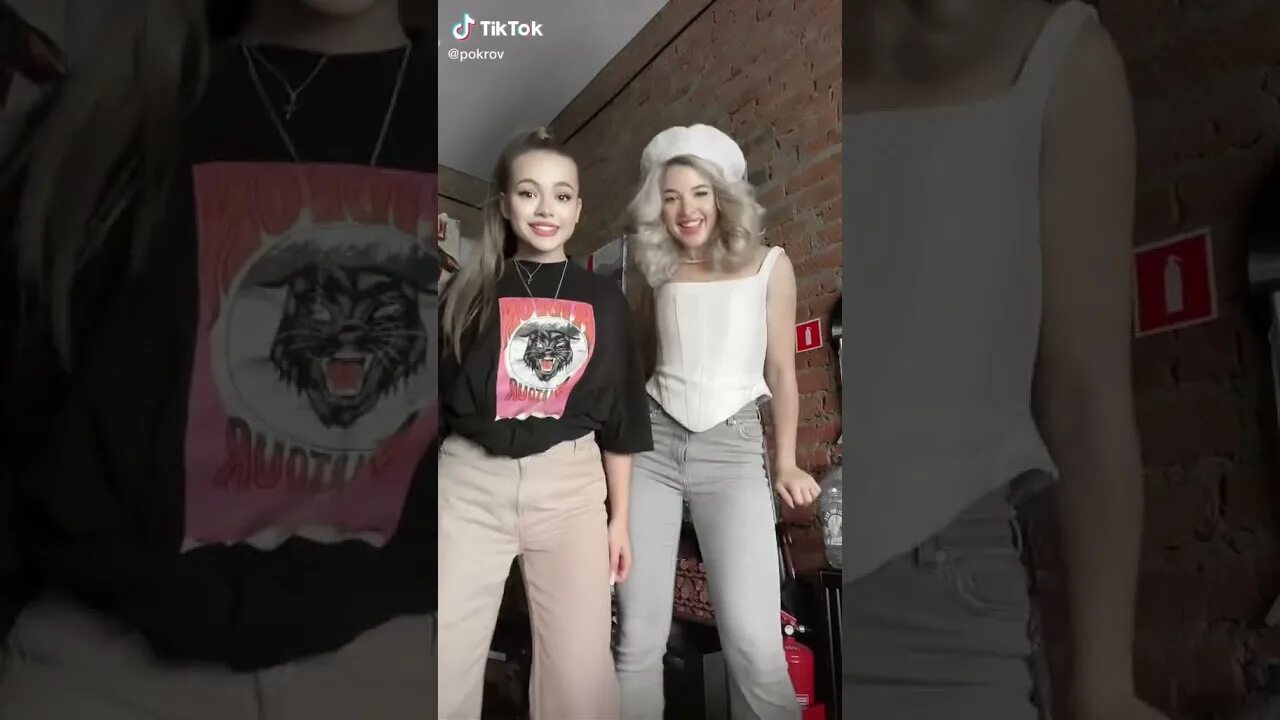 Tik tok юля гаврилина. Юля гаврилина тик ток 2023. Аня покров и карнавал. Аня покров карнавал. Аня покров карнавал.