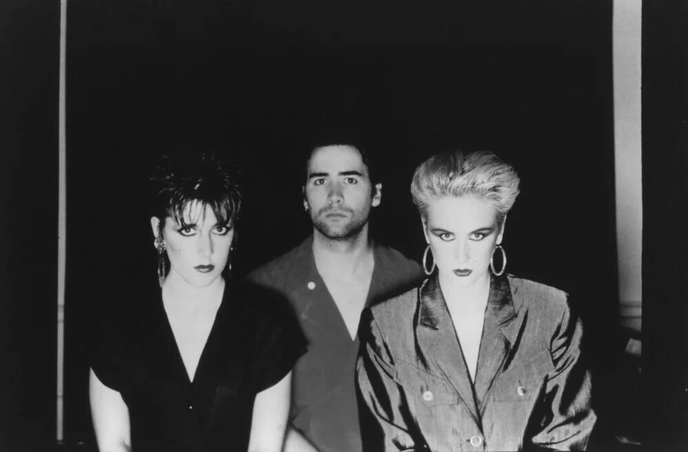 Альбом год группа the human league - dare. Human league don t you. Dont you want me. Human league don t you. The human league human.